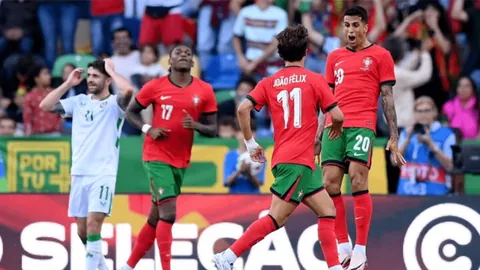 “梅州客家主场失利国安，保级挑战艰巨在即”